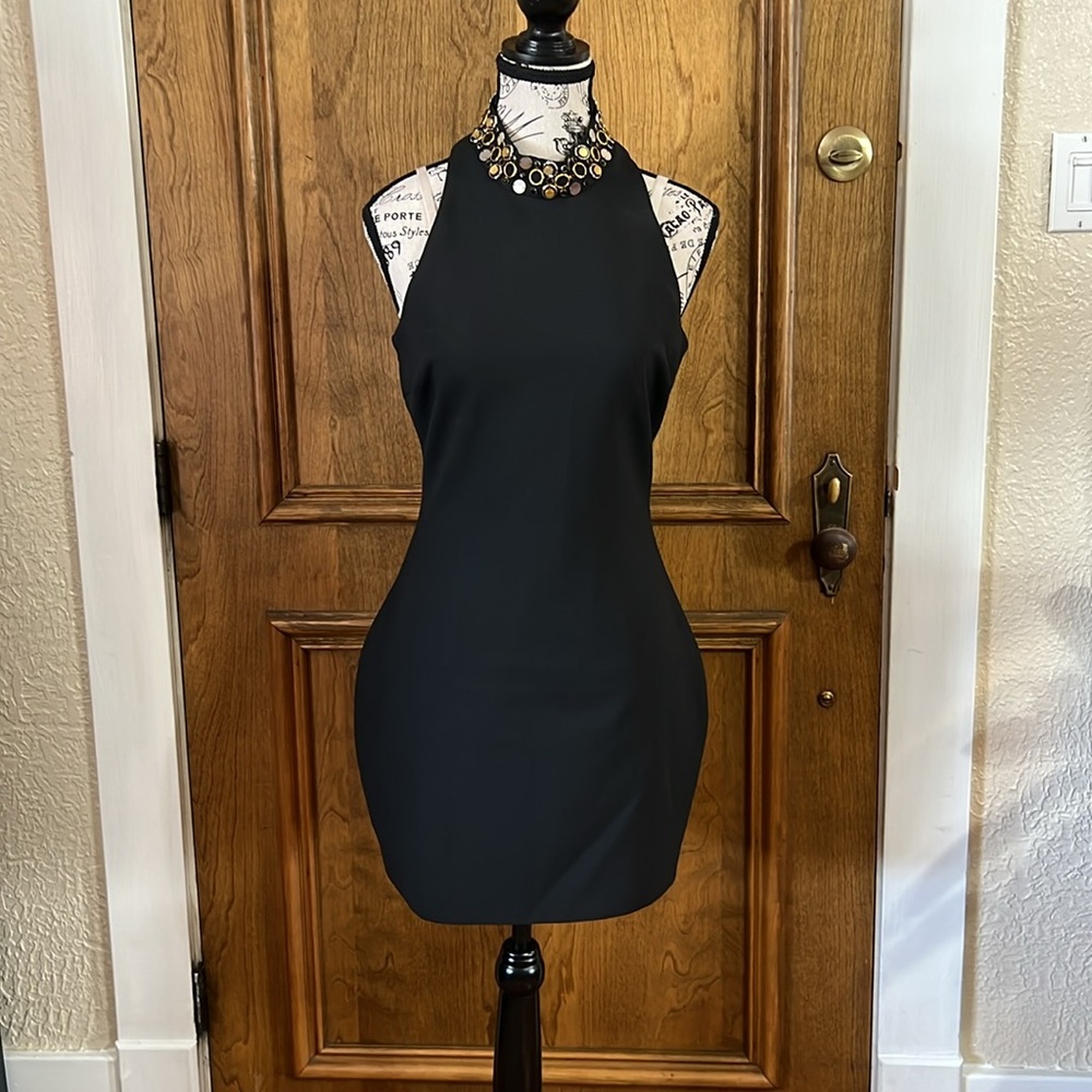 Stunning Elizabeth and James racerback dress. Women's  size 8